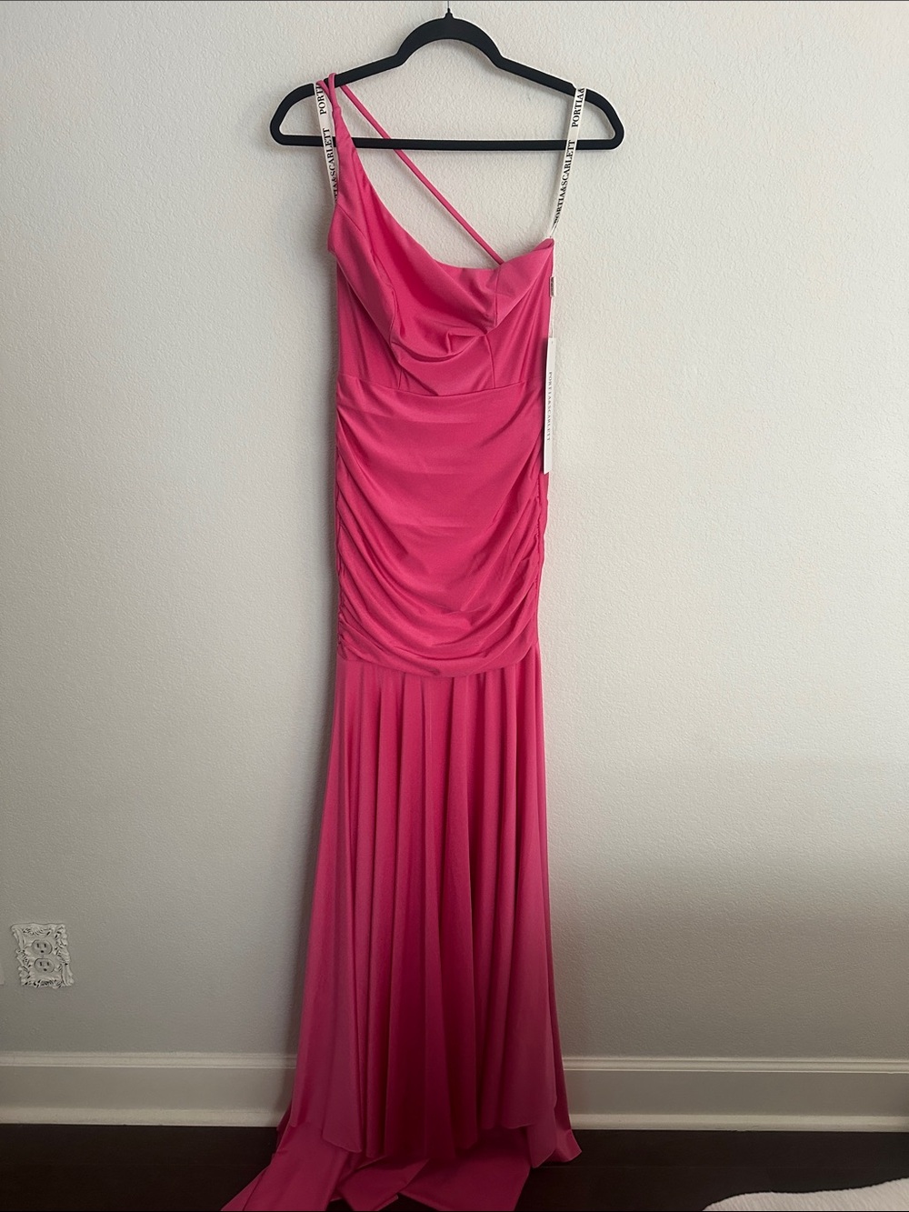 NWT PORTIA & SCARLETT fuchsia gown 4